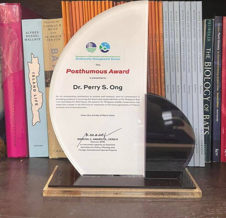 Posthumous award for Dr. Perry Ong_Photo2